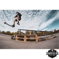 Madd Gear Grind Rail - Black - Lifestyle 3 - MGP207-135